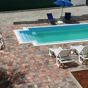 Arancia , Peruški Kroatien