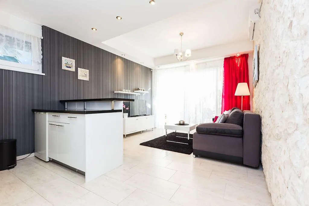 Apartments Elizabeth Biograd Na Moru